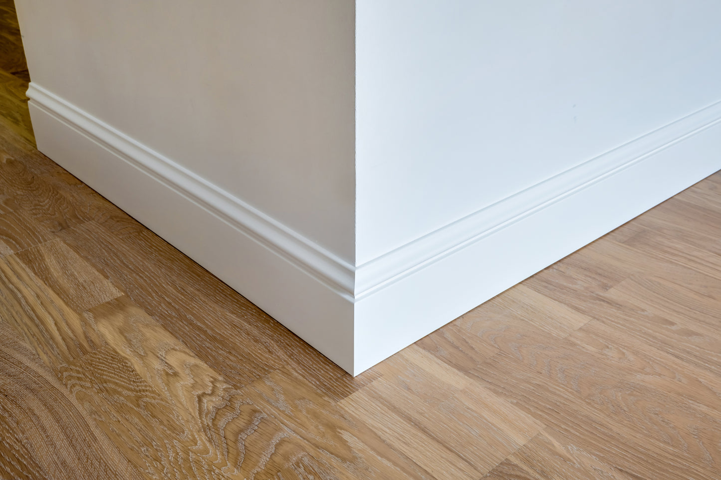 Baseboard MD095