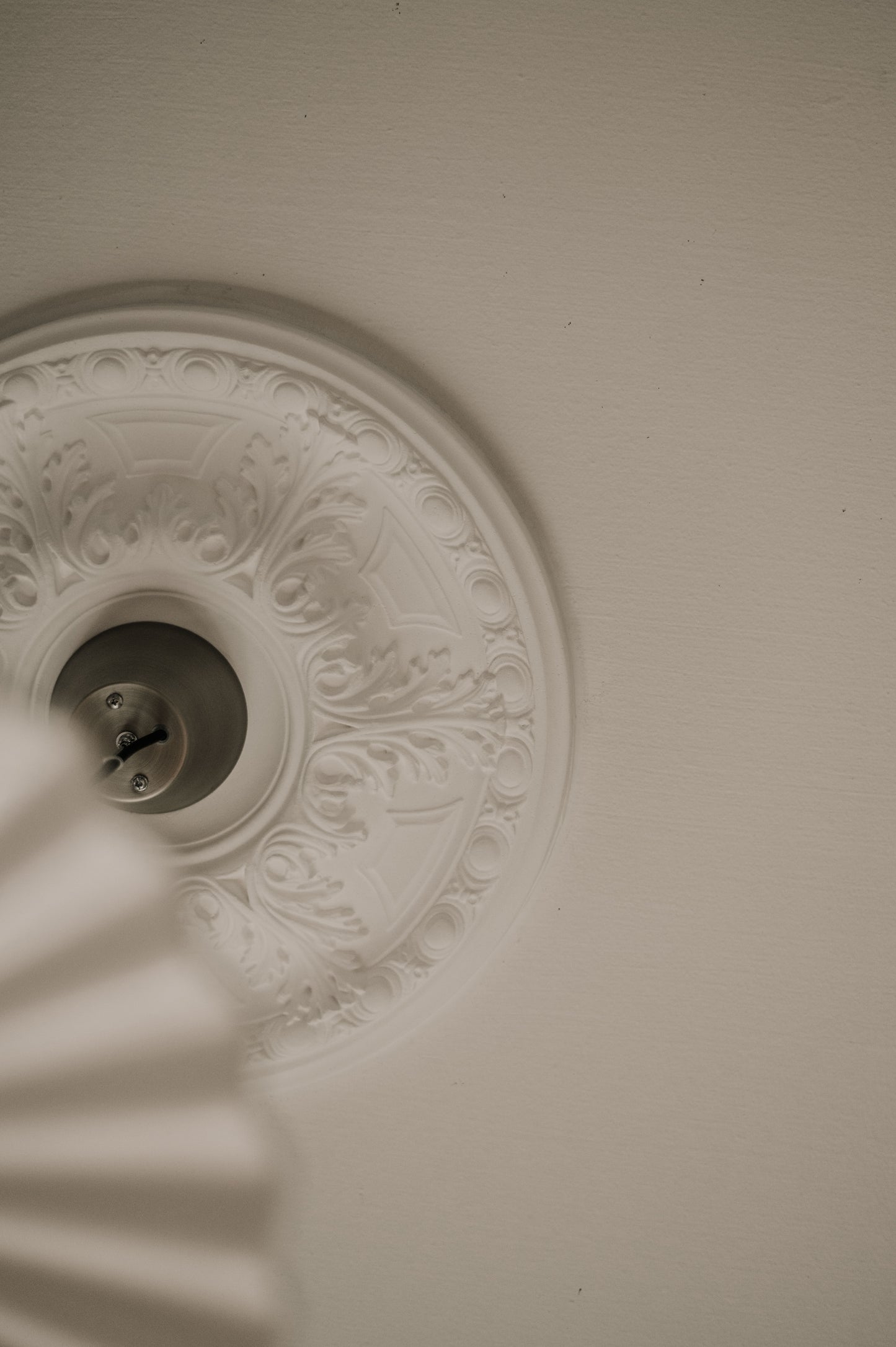 Ceiling rose K17
