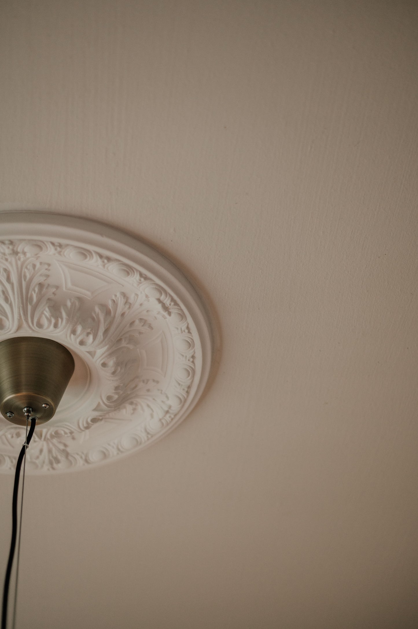 Ceiling rose K17
